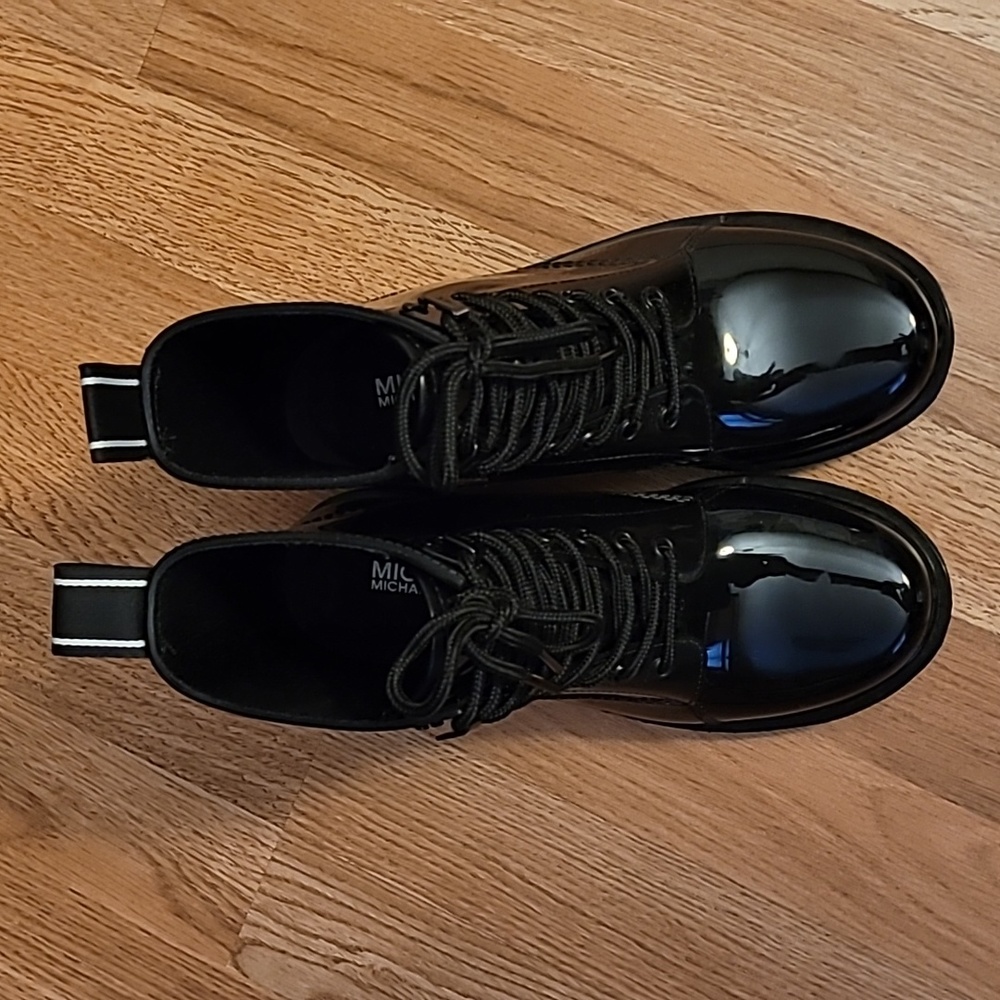 Michael Michael Kors Tavie combat rain boots. Size 7